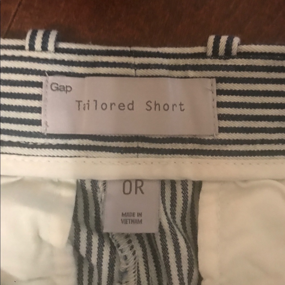 Gap shorts - Picture 2 of 2